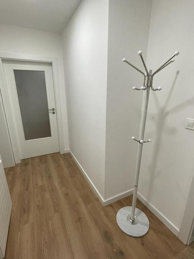 Apartmani Daisy เวลิคาโกริตซา ภายนอก รูปภาพ
